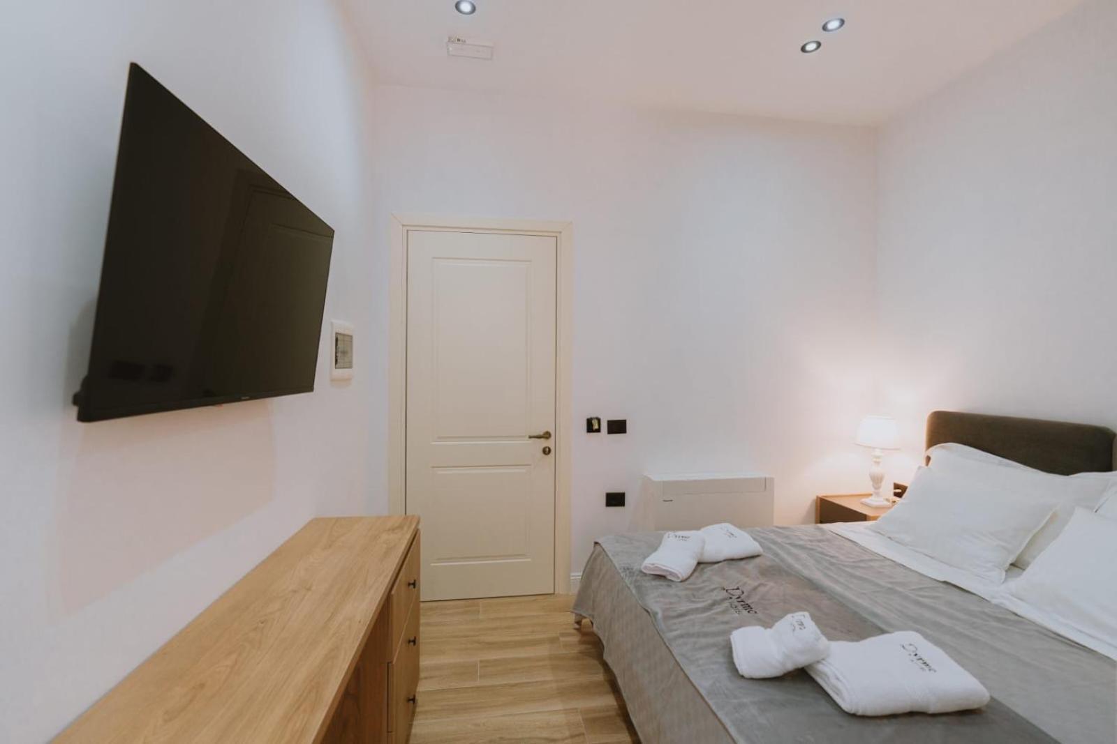 Dyrmo Hotel Berat Zewnętrze zdjęcie