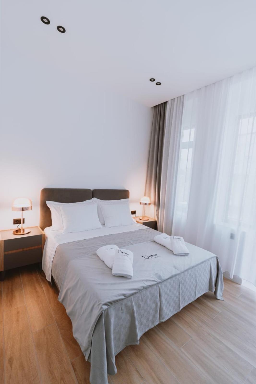 Dyrmo Hotel Berat Zewnętrze zdjęcie