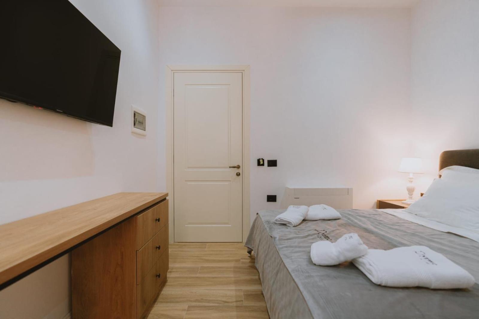 Dyrmo Hotel Berat Zewnętrze zdjęcie